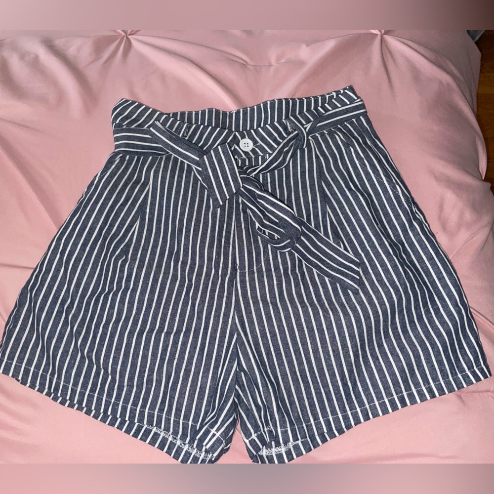 Striped Print Belted Shorts